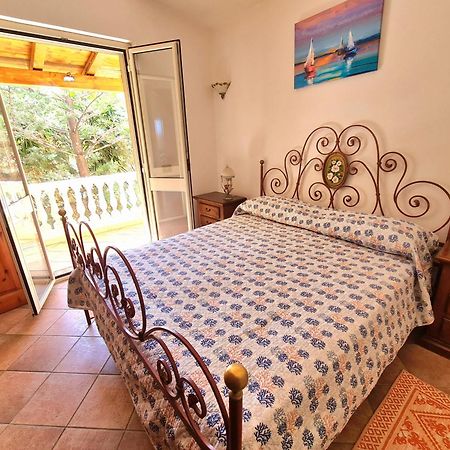 Vista Mare E Montagna Apartment Cala Gonone Ngoại thất bức ảnh